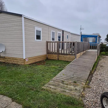 Camping Le Clos Savoye Biville-sur-Mer Exterior photo