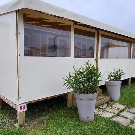 Camping Le Clos Savoye Biville-sur-Mer Exterior photo