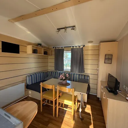Camping Le Clos Savoye Biville-sur-Mer Exterior photo